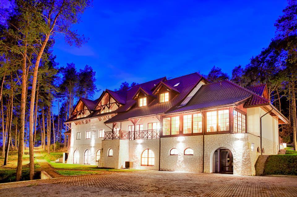 Hotel Kazimierski Zdroj Janowiec Exterior photo